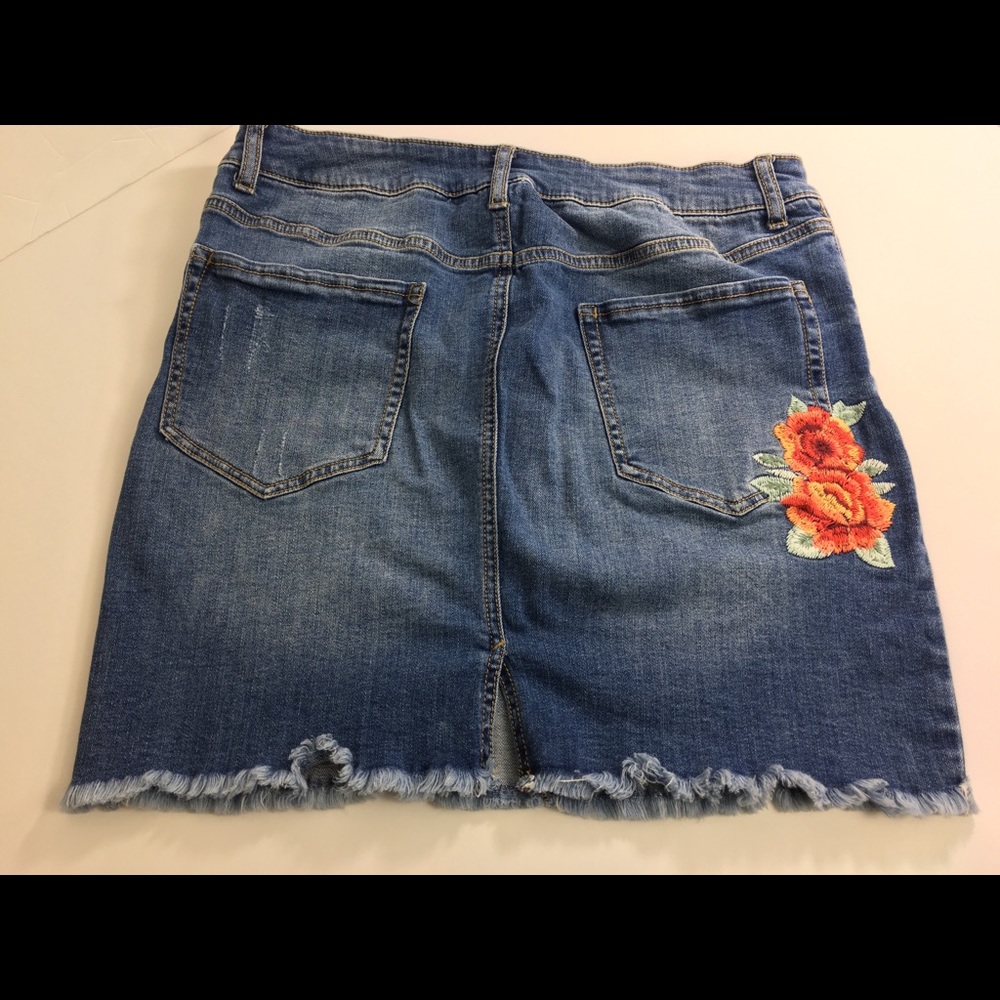 Wild Pearl Lightly Distressed Denim Skirt. Mini.